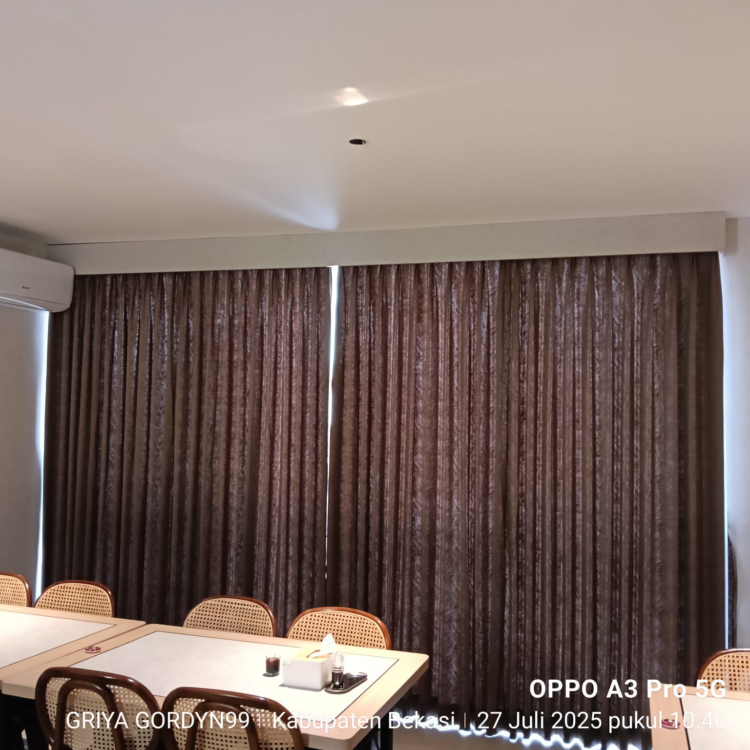 Pemasangan Gordyn @ Mamai Kitchen Lippo Cikarang