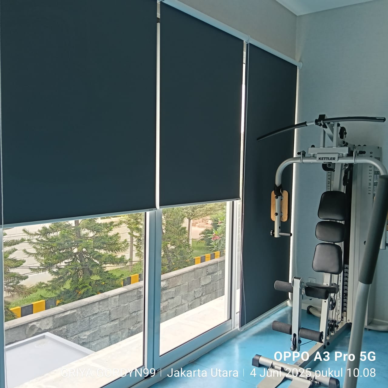 Pemasangan Roller Blinds Blackout Chain System  Toso @ Komplek Perumahan Danau Indah Barat Sunter